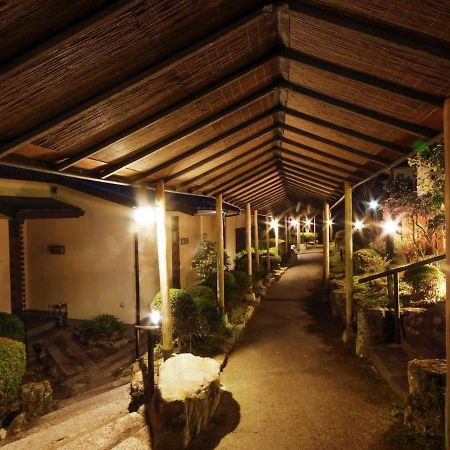 Отель Akame Onsen Yamanoyu Yumoto Akame Sansuien Nabari Экстерьер фото