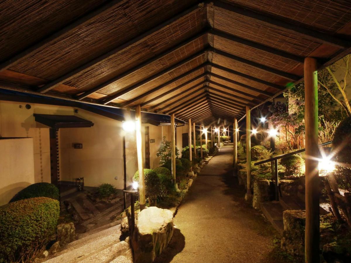 Отель Akame Onsen Yamanoyu Yumoto Akame Sansuien Nabari Экстерьер фото